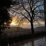 Eventlocation & Schloss Neuburg 호텔 *