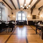 Eventlocation & Schloss Neuburg 호텔 Obrigheim (Neckar-Odenwald-Kreis)
