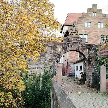 Eventlocation&hotel Schloss Neuburg * Obrigheim (Neckar-Odenwald-Kreis)