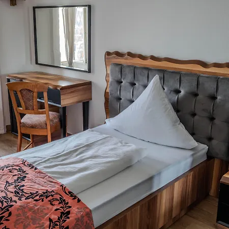 Eventlocation & Schloss Neuburg * Obrigheim (Neckar-Odenwald-Kreis)