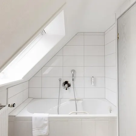 Eventlocation & Schloss Neuburg Hotel *