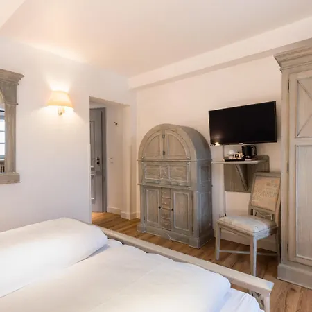 Eventlocation & Schloss Neuburg Hotel