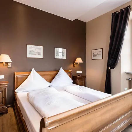 Eventlocation & Schloss Neuburg Hotel Obrigheim (Neckar-Odenwald-Kreis)