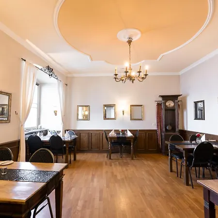 Eventlocation & Schloss Neuburg 호텔