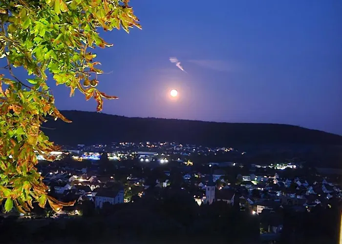 Eventlocation & Schloss Neuburg Отель *