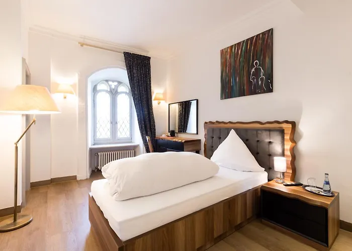 Отель Eventlocation & Schloss Neuburg Obrigheim (Neckar-Odenwald-Kreis)