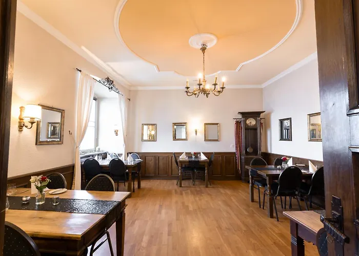 Eventlocation & Schloss Neuburg Отель